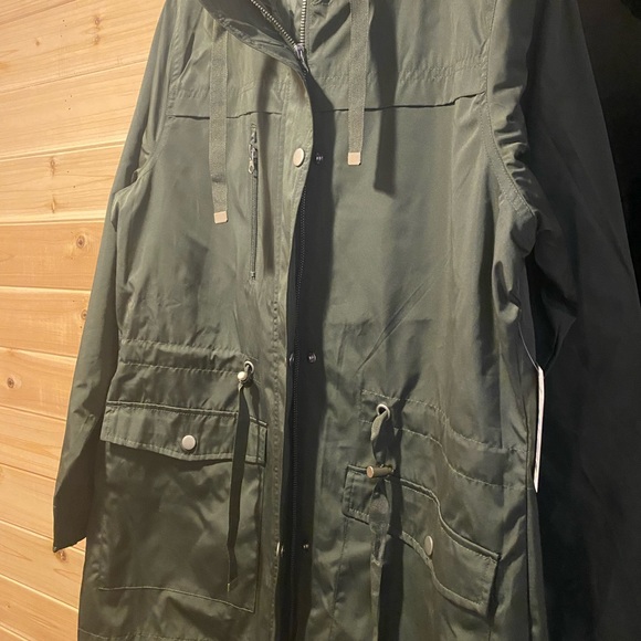 Women lightweight hooded jacket - Picture 6 of 8